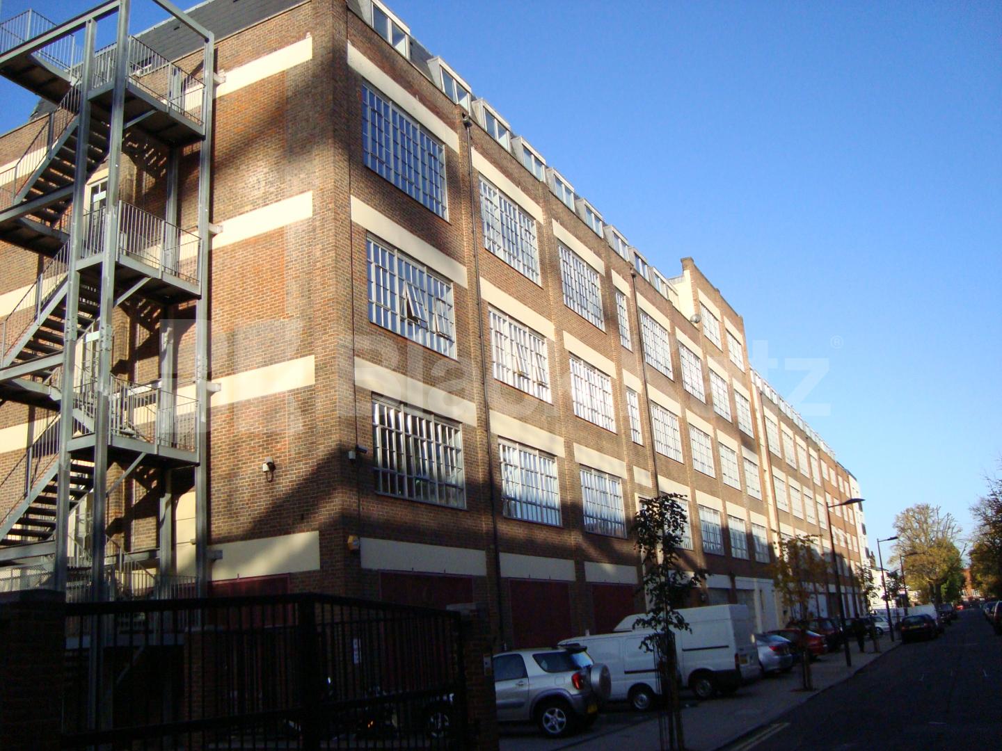 			NEW INSTRUCTION, 2 Bedroom, 1 bath, 1 reception Apartment			 South City Court, Peckham / Camberwell